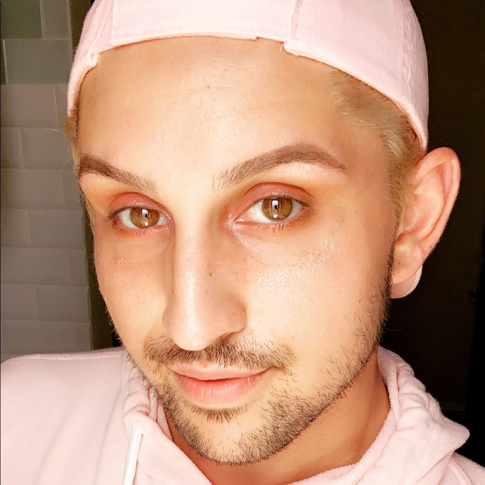 Meet your Posher, Chris